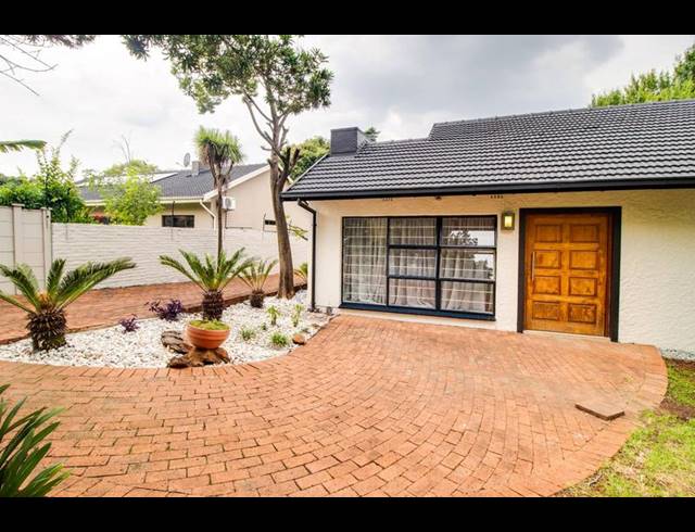 4 BEDROOM HOUSE FOR SALE IN WINDSOR GLEN